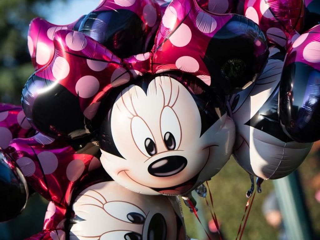 Neben Mickey Maus erfreut sich auch Minnie in allen Besucher-Generationen großer Beliebtheit. Die Mausdame ist fast ebenso oft zu sehen wie ihr Gefährte. Foto: Andrea Warnecke