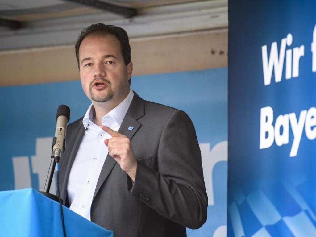 Der bayerische AfD-Landeschef Martin Sichert kandidiert erneut. Foto: Matthias Balk