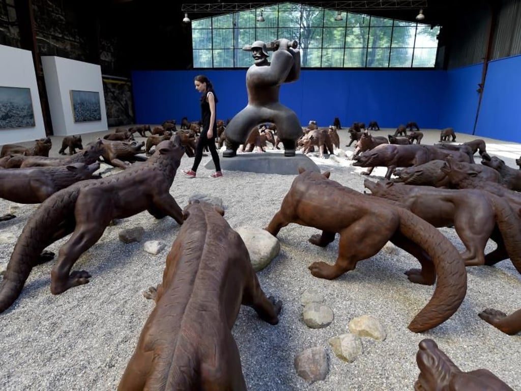 Gefährlich: Eine Installation des chinesischen Künstlers Liu Ruowang. Foto: Carsten Rehder