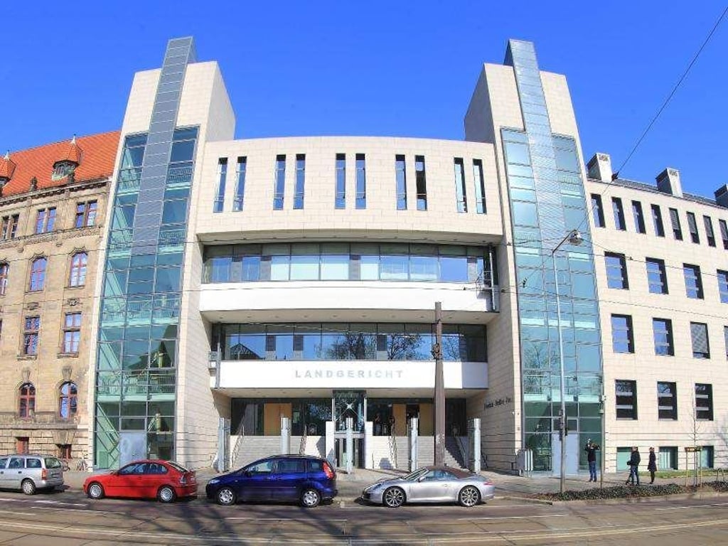 Blick auf das Landgericht in Magdeburg. Foto: Jens Wolf/Archiv