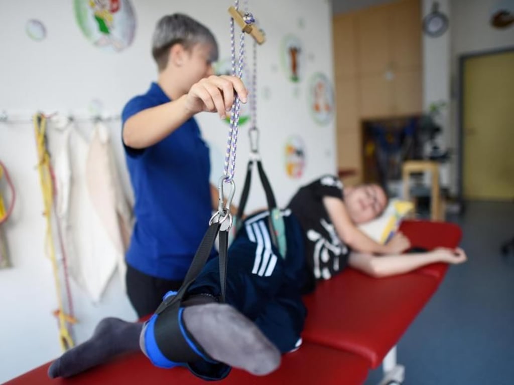 Richard Habermann wird immer wieder am Deutschen Zentrum für Kinder- und Jugendrheumatologie in Garmisch-Patenkirchen behandelt. Foto: Angelika Warmuth