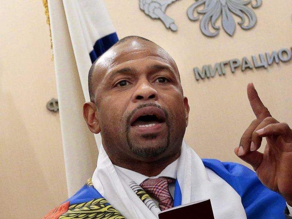 Der Amerikaner Roy Jones Jr. hat jetzt einen russischen Pass in der Tasche. Foto: Maxim Shipenkov