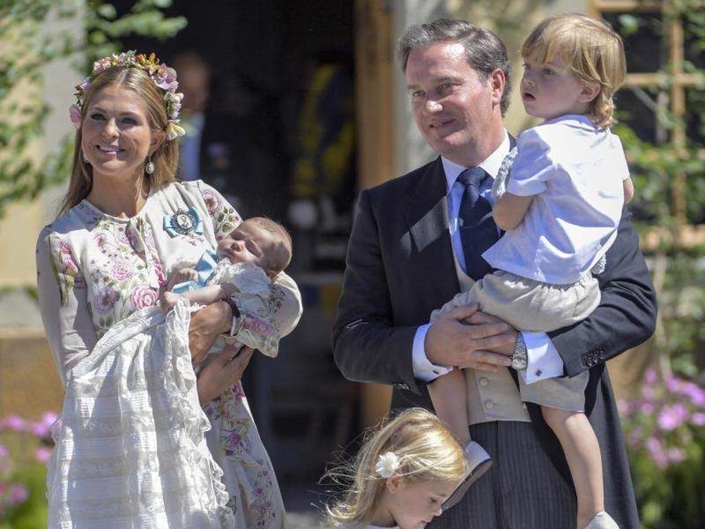 Prinzessin Madeleine und Christopher O'Neill mit ihren Kindern Prinzessin Leonore, Prinz Nicolas und Prinzessin Adrienne. Foto: Henrik Montgomery/TT News Agency/AP/dpa