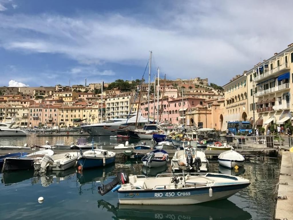 Der internationale Jetset fällt seit Jahrzehnten auf Capri ein oder an der Costa Smeralda im Nordosten Sardiniens, nicht aber rund um Portoferraio. Foto: Bernhard Krieger