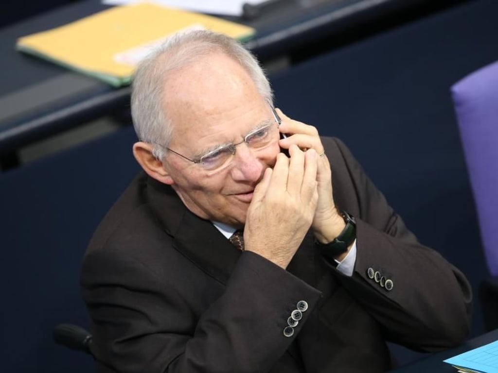 Plant angesichts der Flüchtlingskrise begrenzte Steueranreize zur Förderung von preiswertem Wohnungsbau: Finanzminister Schäuble. Foto: Michael Kappeler