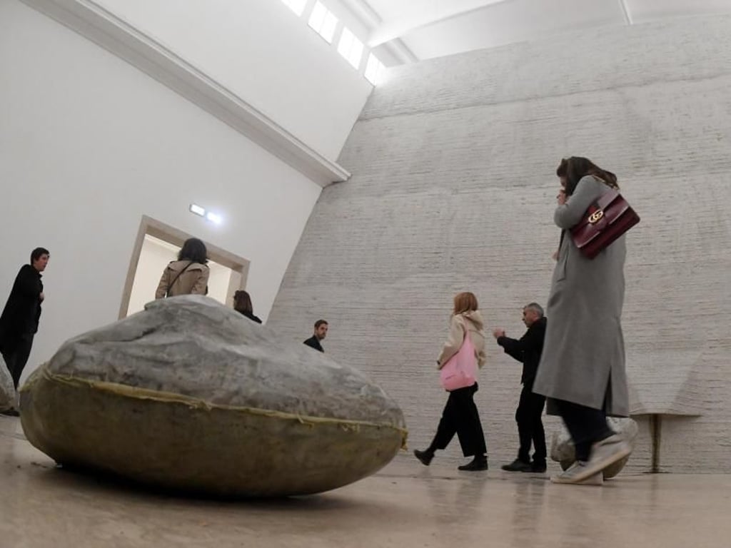 Beitrag der Künstlerin Natascha Süder Happelmann im deutschen Pavillon. Foto: Felix Hörhager