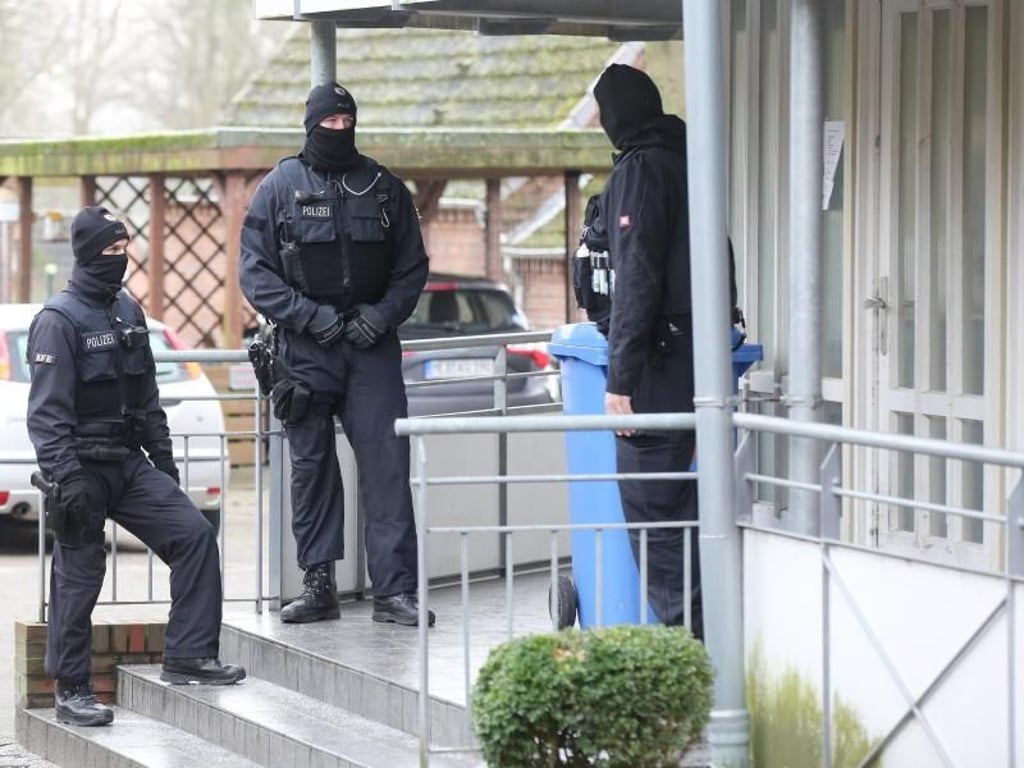 Die Wohnungen der Verdächtigen wurden durchsucht. Foto: Bodo Marks