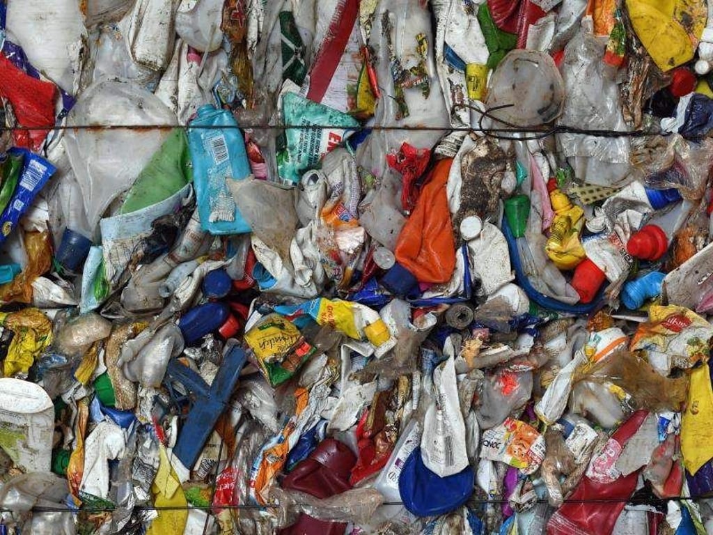 Plastikmüll, CO2, Atombomben - Forscher wollen wegen der beispiellosen menschlichen Einflüsse auf die Erde das Menschen-Zeitalter ausrufen - das «Anthropozän». Foto: Hendrik Schmidt