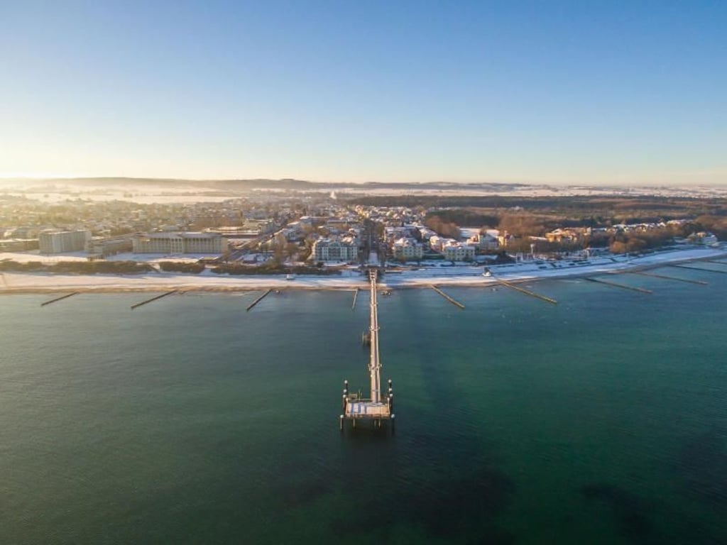 Kühlungsborn ist das größte Strandbad Mecklenburg-Vorpommerns - wenn die Sommergäste schon längst wieder zu Hause sind, kommen die Gourmetfreunde. Foto: Touristik-Service-Kühlungsborn