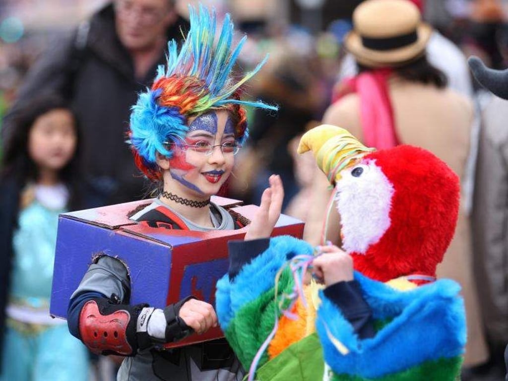 Für Kinder gibt es im Netz rund um das Thema Karneval viel zu entdecken. Foto: Ina Fassbender