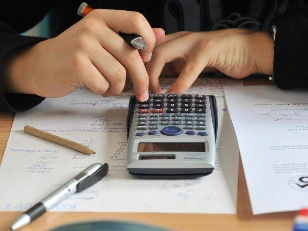 Lernen Kinder an einer Privatschule kostet das Geld. Eltern haben die Möglichkeit, die Kosten in der Steuererklärung anzugeben. Foto: Hendrik Schmidt
