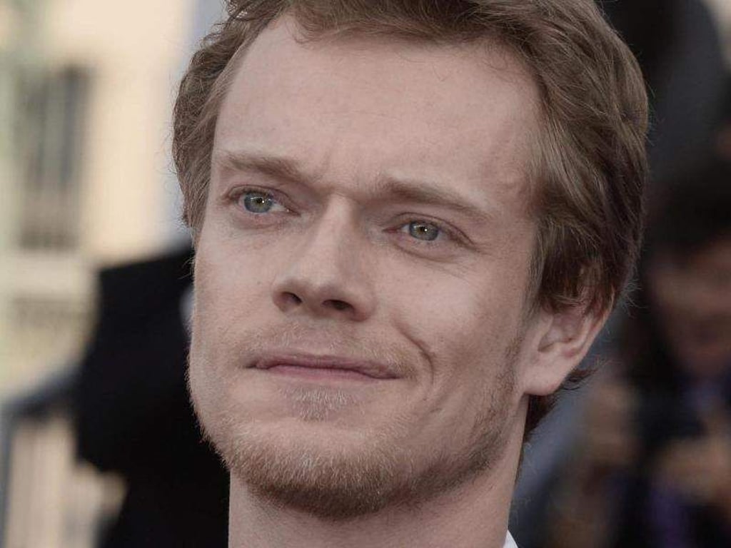 Alfie Allen 2016 in Los Angeles bei der Verleihung der Screen Actors Guild Awards. Foto: Paul Buck