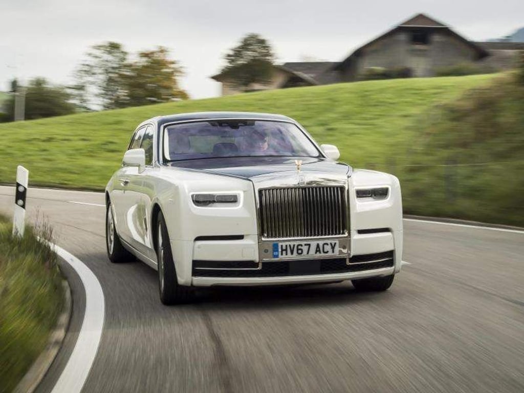 Von einem exorbitant teuren Luxusgefährt wie dem Rolls-Royce Phantom können die meisten Menschen nur träumen. Immerhin hat die Luxuslimousine einen Grundpreis von 446 250 Euro. Foto: Jameslipman.com/Rolls-Royce