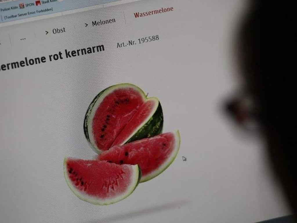Online-Shopping wird immer beliebter. Auch Lebensmittel werden häufiger im Internet bestellt. Foto: Oliver Berg