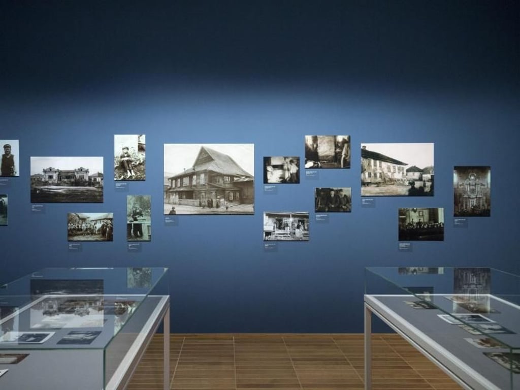 Fotografien von Solomon Judowin im Kunstmuseum Basel. Foto: Patrick Straub