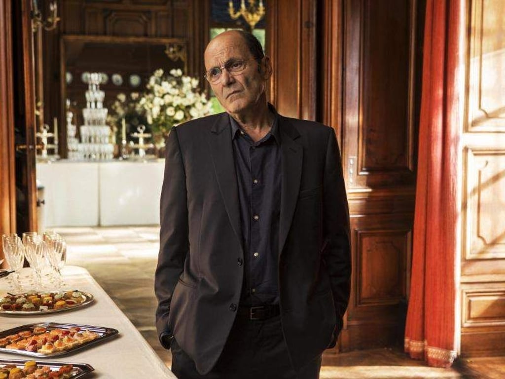 Max (Jean-Pierre Bacri) ist kurz davor, seinen Job an den Nagel zu hängen. Foto: Thibault Grabherr/Universum Film