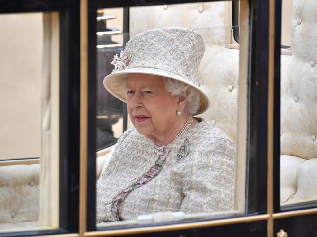 Mit der Militärparade «Trooping the Colour» feiert die britische Königin ihren 93. Geburtstag nach. Foto: Dominic Lipinski/PA Wire