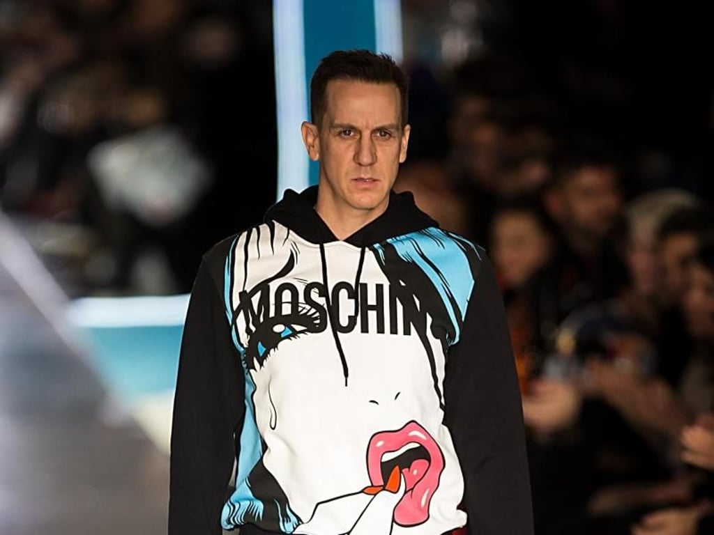 Designer Jeremy Scott (Moschino) zitiert gerne die amerikanische Pop-Kultur. Foto: Jin Yu/XinHua