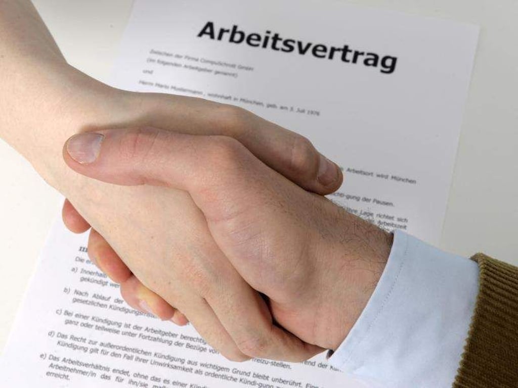 Einer neuen Studie zufolge erhalten 56 Prozent der kurzzeitig Beschäftigten anschließend eine unbefristete Anstellung. Foto: Jens Kalaene