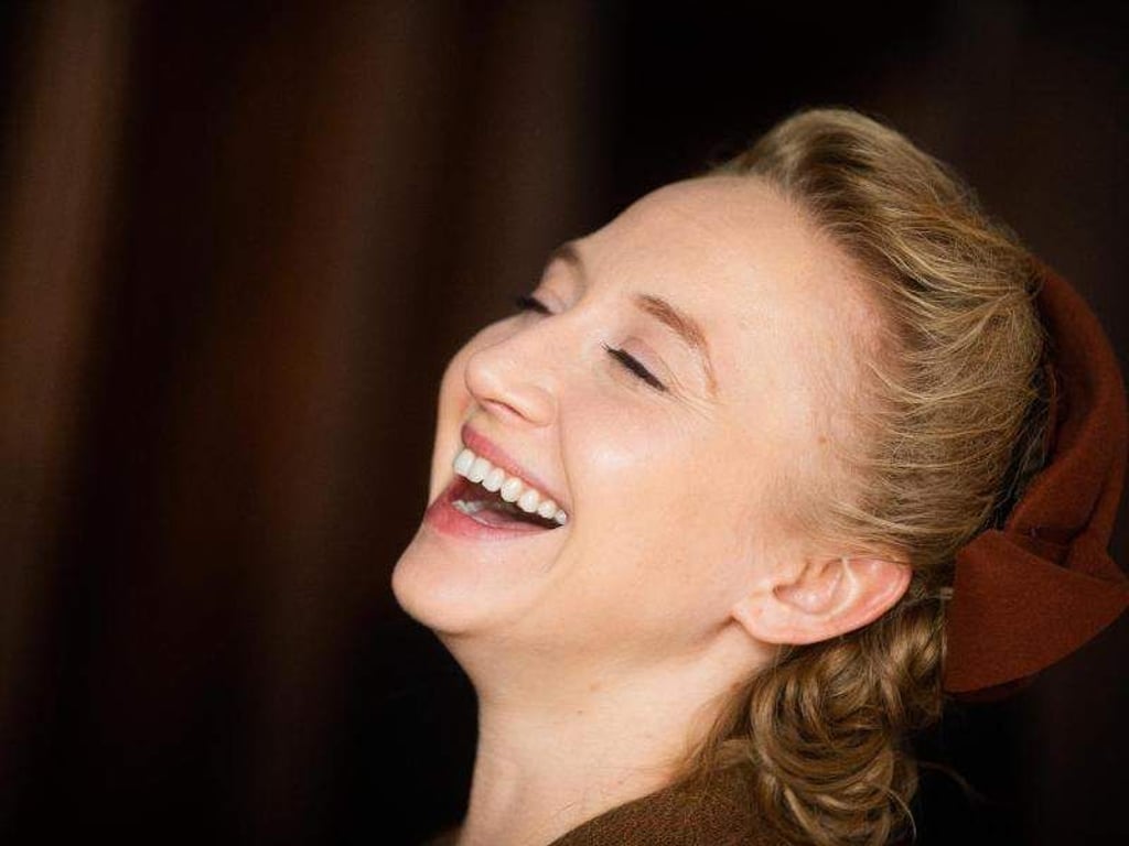 In der Serie «Die Neue Zeit» spielt Anna Maria Mühe Dörte Helm, eine Frau, die es wirklich gab. Foto: Rolf Vennenbernd/