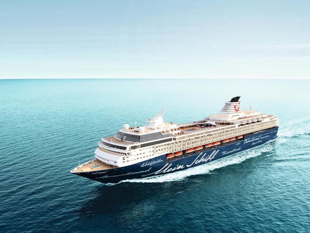 Die Full Metal Cruise auf der «Mein Schiff 1» hat sich etabliert. Themenkreuzfahrten sind für Reedereien ein guter Weg, Neulinge an Bord ihrer Schiffe zu locken. Foto: TUI Cruises