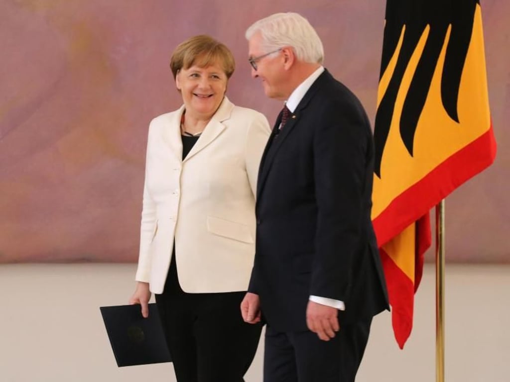 Nach ihrer Wahl im Bundestag hat Bundespräsident Frank-Walter Steinmeier die CDU-Vorsitzende Angela Merkel zur Bundeskanzlerin ernannt. Foto: Wolfgang Kumm