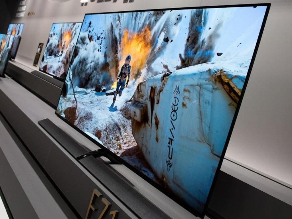Panasonic setzt bei vielen neuen und auch einigen älteren TV-Geräten (hier der EZ1000) auf Samsungs HDR-Standard HDR10+. Foto: Franziska Gabbert