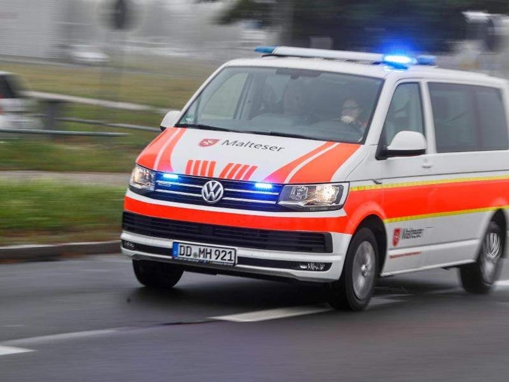Ein Krankenwagen der Malteser. Foto: Jan Woitas/Archiv