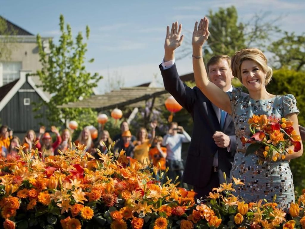 Der niederländische König Willem-Alexander und seine Frau Königin Maxima in De Rijp. EPA/Freek Van Den Bergh/Pool Foto: Freek Van Den Bergh / Pool