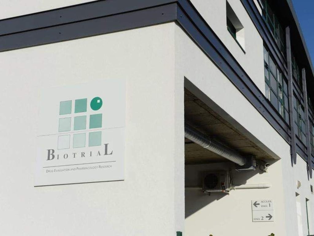Bei einem Medikamentenversuch im französischen Rennes hatte im Januar eine Versuchsperson schwere Hirnschäden erlitten und war gestorben.
Das Unternehmen Biotrial hatte den Wirkstoff aus dem Schmerzmittelbereich für den portugiesischen Hersteller Bial getestet.
Foto: Thomas Bregardis/Symbolbild