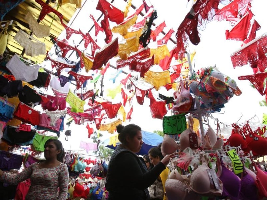 An Neujahr tragen viele Mexikaner rote oder gelbe Unterwäsche. Foto: Mario Guzman