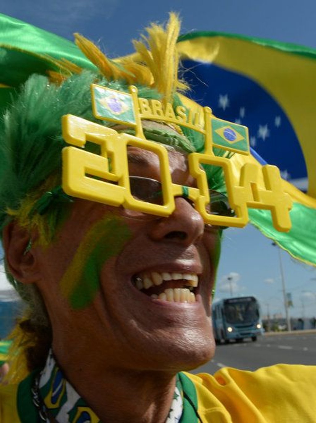 A supporters of Brazil is seen prior to the FIFA World Cup 2014 group G preliminary round match between Germany and Ghana at the Estadio Castelao Stadium in Fortaleza, Brazil, 21 June 2014. Photo: Marcus Brandt/dpa +++(c) dpa - Bildfunk+++
