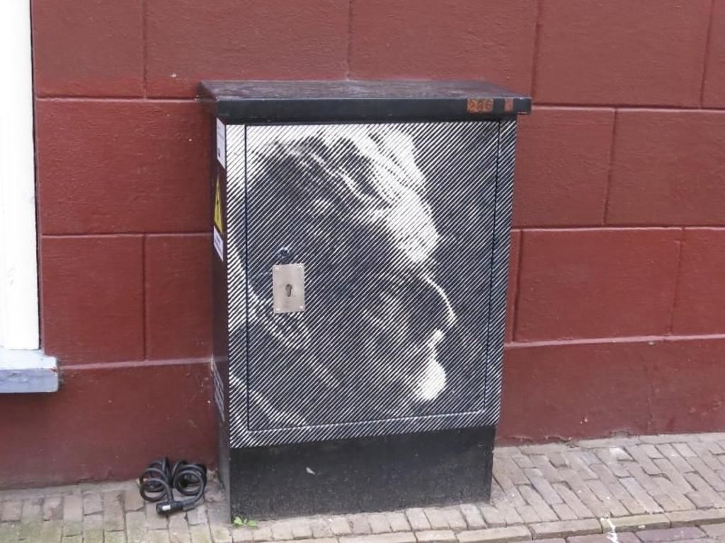 Ein Graffito von M.C. Escher auf einem Stromkasten in Leeuwarden. Foto: Wolfgang Marx