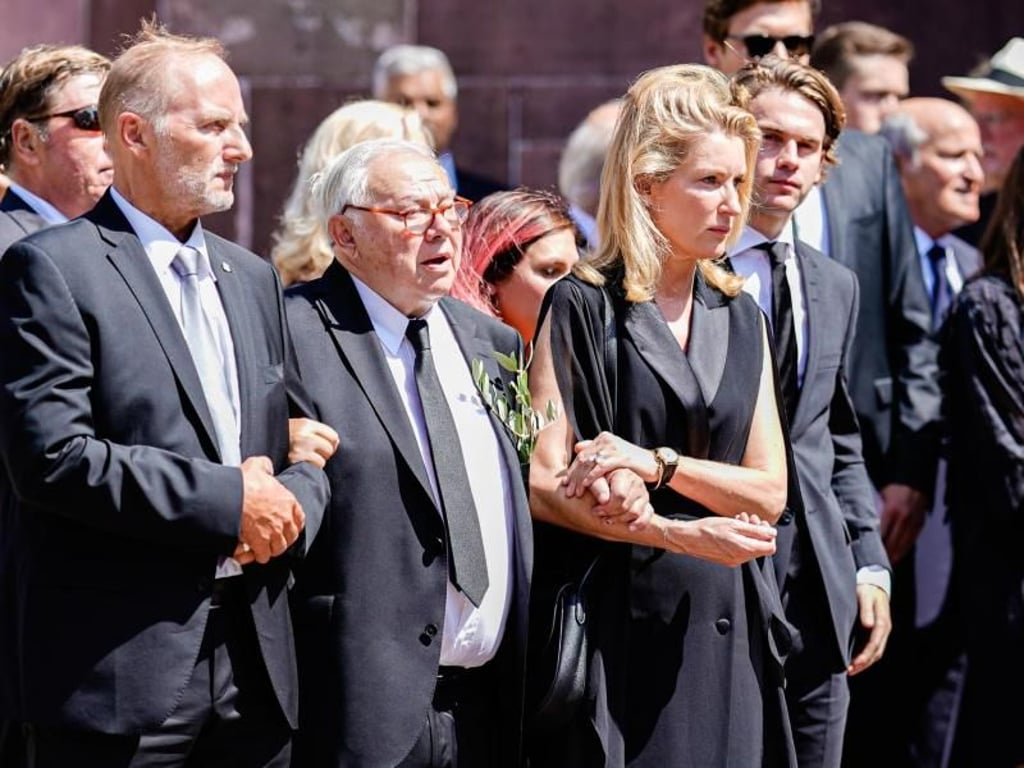 Hubert Burda und Maria Furtwängler bei der Trauerfeier. Foto: Uwe Anspach