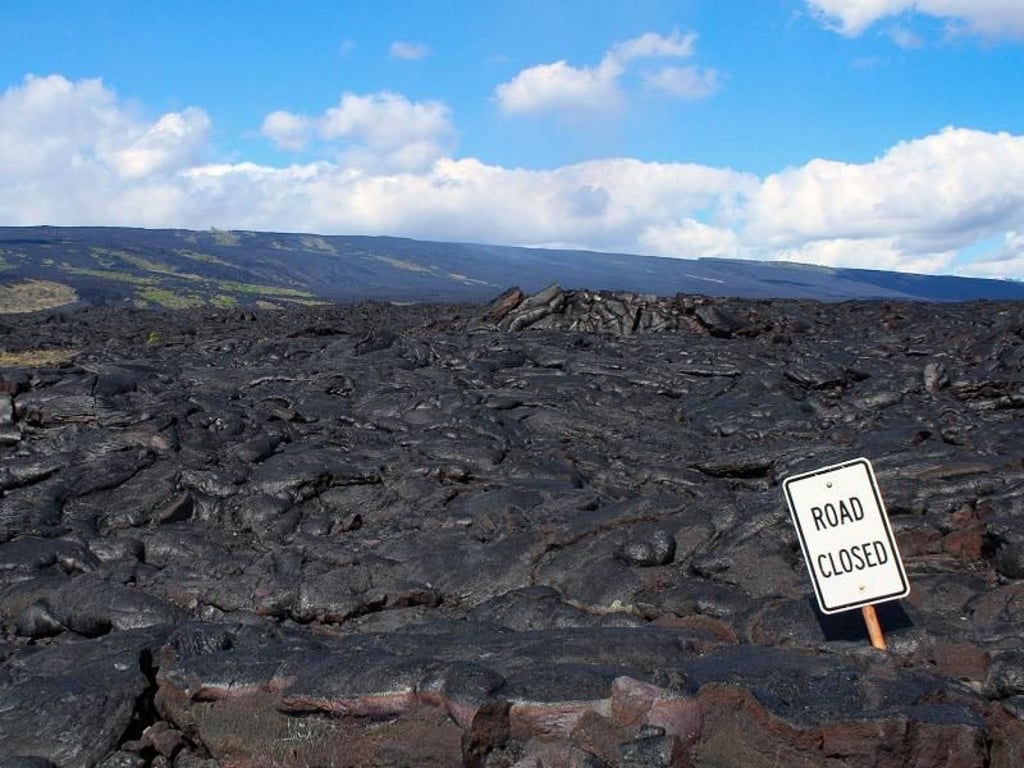 «Road closed»: Der Ausbruch des Kilauea 2018 war einer der schwersten auf Hawaii seit gut 200 Jahren. Foto: Jörg Michel/dpa-tmn
