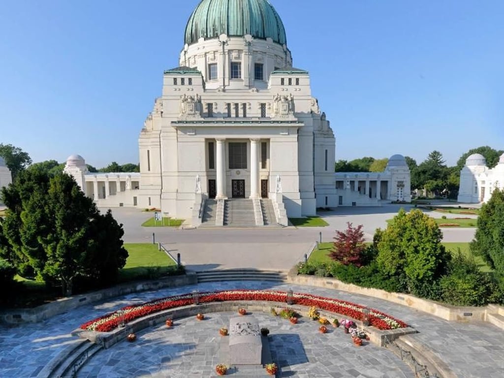 Die Präsidentengruft am Zentralfriedhof vor der Luegerkirche - die Wiener hatten schon immer ein spezielles Verhältnis zum Tod. Foto: Schaub-Walzer/wien.gv.at/PID/dpa-tmn