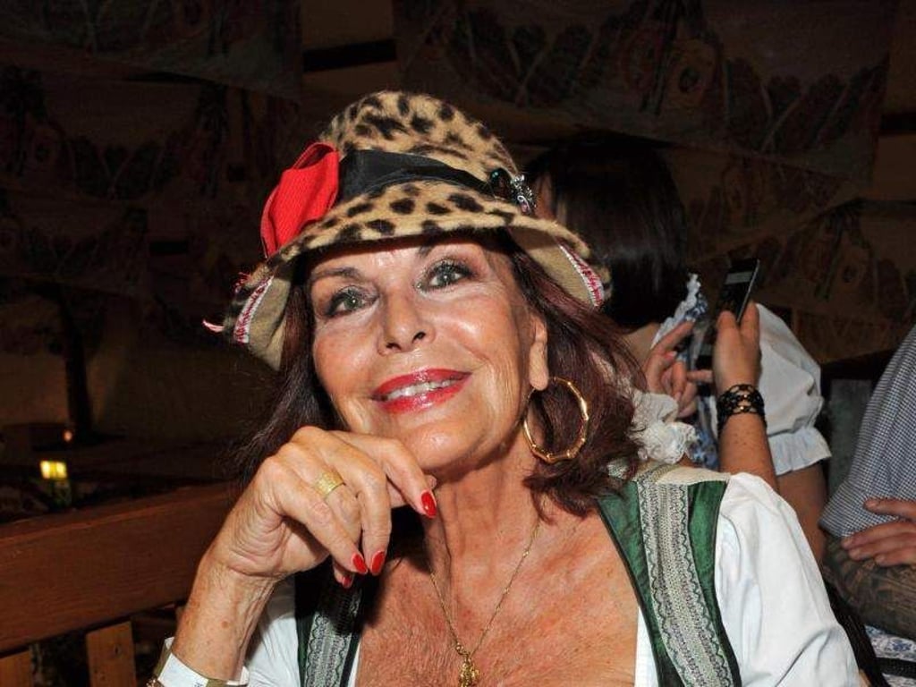 Elizabeth Teissier, die schweizerisch-französiche Astrologin, feiert am 06.01.2018 ihren 80. Geburtstag. Foto: Ursula Düren