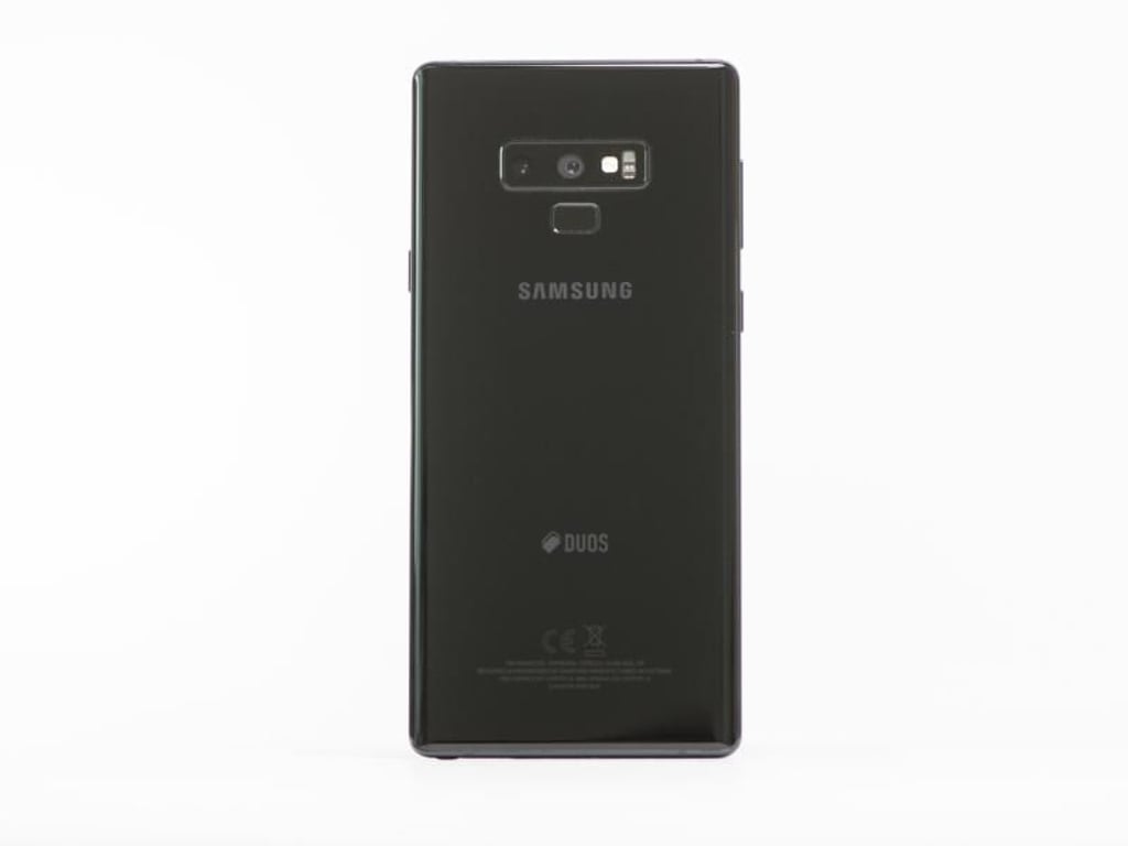 Für Fotos gibt es die schon im Galaxy S9+ verbaute Doppelkamera mit jeweils 12 Megapixeln und variabler Blende von f2.4 und f1.5. Foto: Robert Günther/dpa-tmn