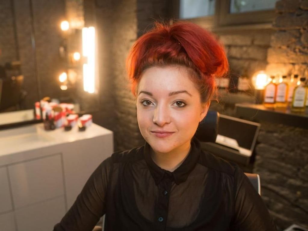 Josie Waller ist eine der wenigen weiblichen Barbiere in Deuschland. Foto: Klaus-Dietmar Gabbert