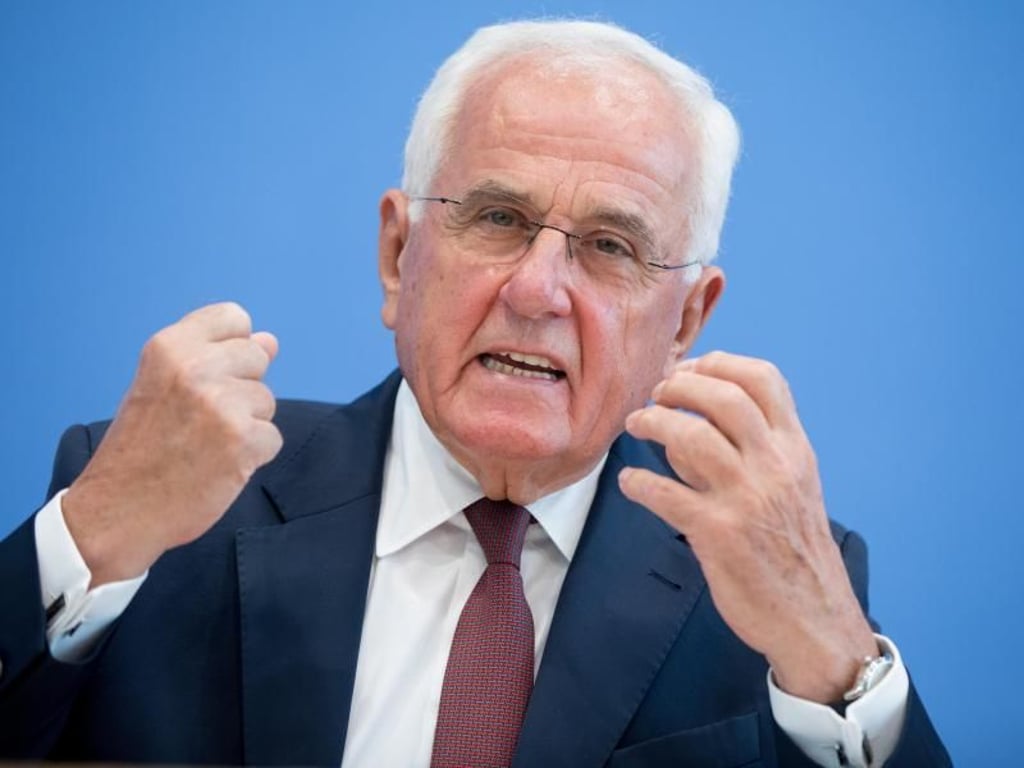 Peter Hartz, früherer VW-Personalstand, gilt als einer der Väter der Agenda 2010 des damaligen SPD-Kanzlers Gerhard Schröder. Foto: Kay Nietfeld