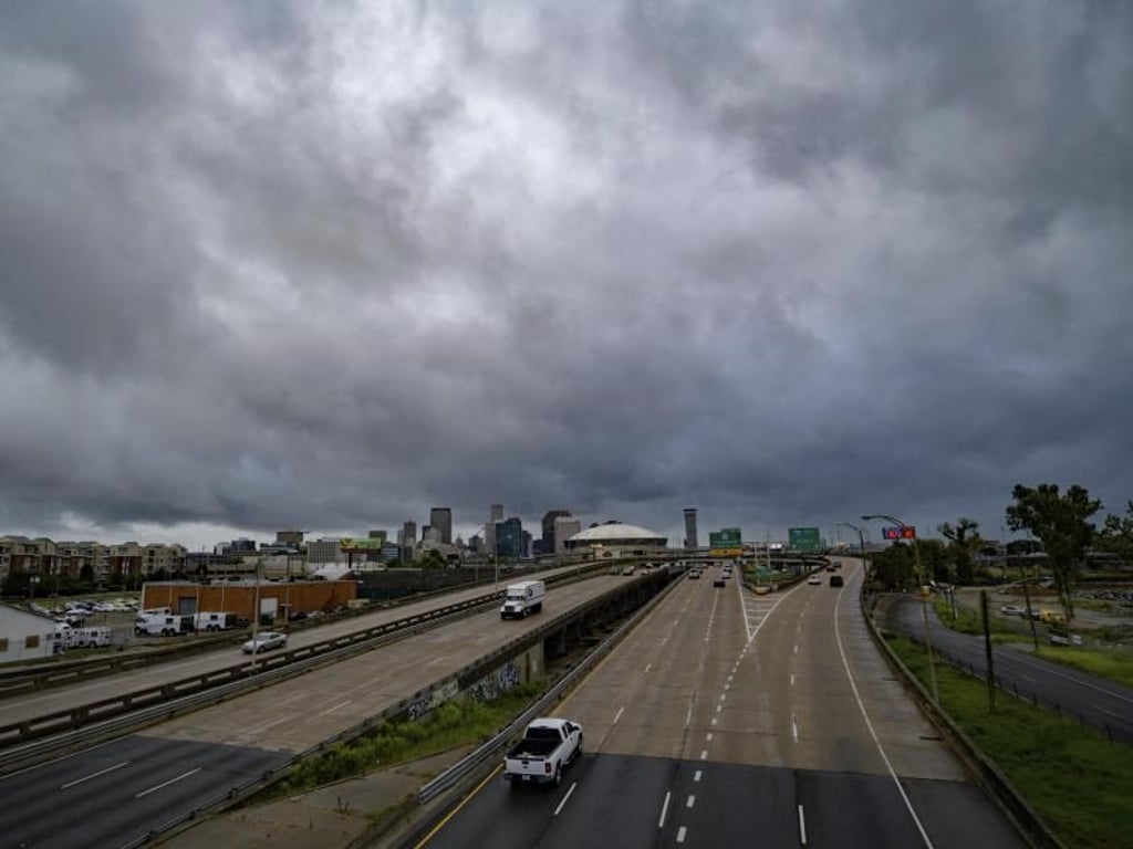 Schlechtwetterfront über Baton Rouge: Louisiana rüstet sich für einen schweren Tropensturm. Foto: Matthew Hinton