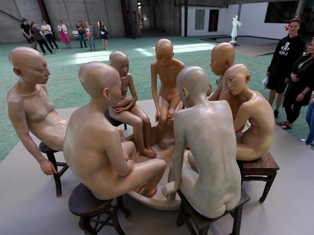 «Nackt jenseits der Haut» der chinesischen Künstlerin Jing Xiang, die die Befindlichkeit des Menschen befragt. Foto: Carsten Rehder