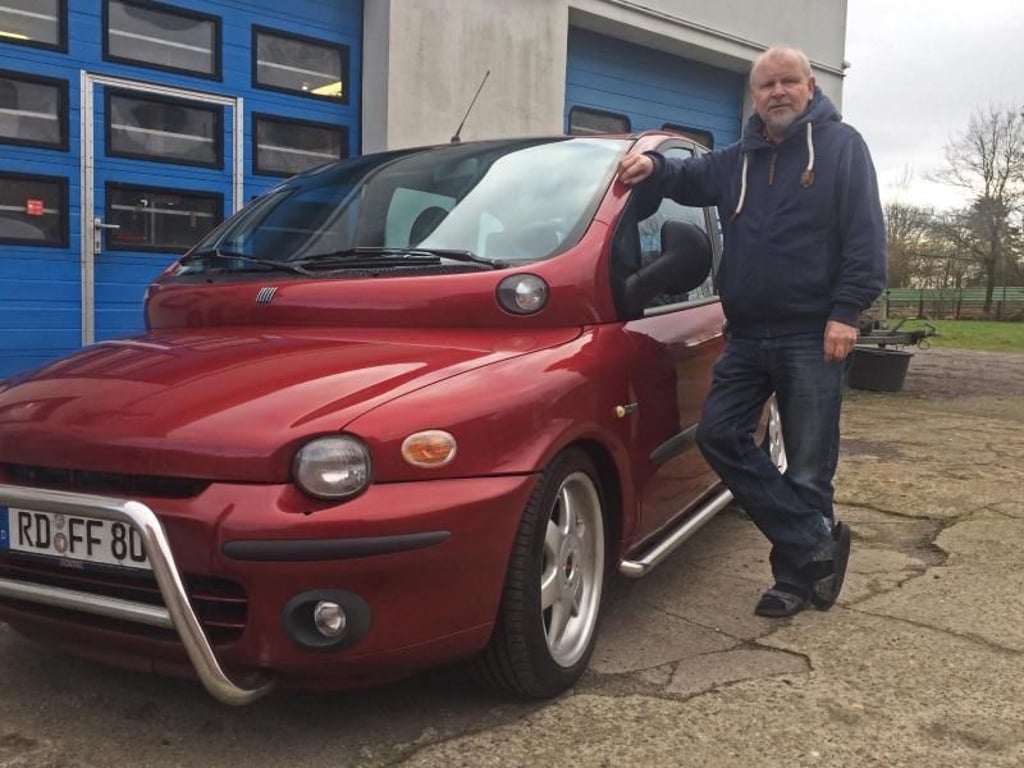 Ferdinand Filter ist Mitglied im Ersten Multipla Fiat Club Deutschland. Foto: Benno Reinstädler