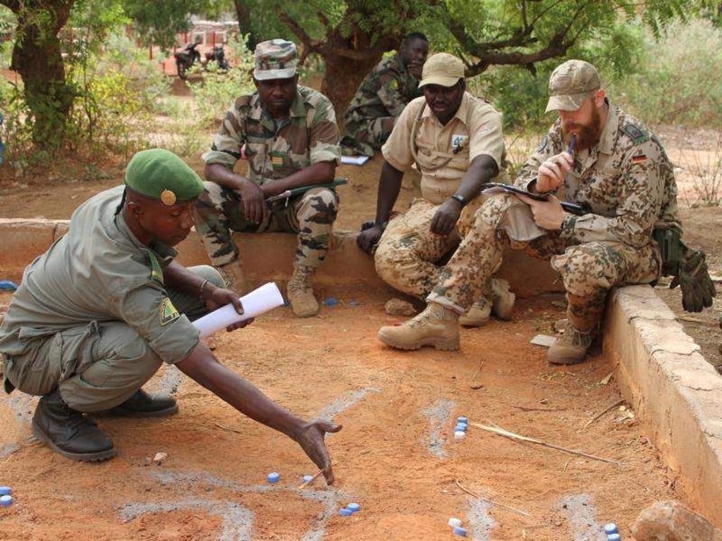 Bundeswehr-Trainingseinsatz in Mali. Der Bundestag hat dieses und weitere Mandate in Afrika verlängert. Foto: Kristin Palitza/Archiv