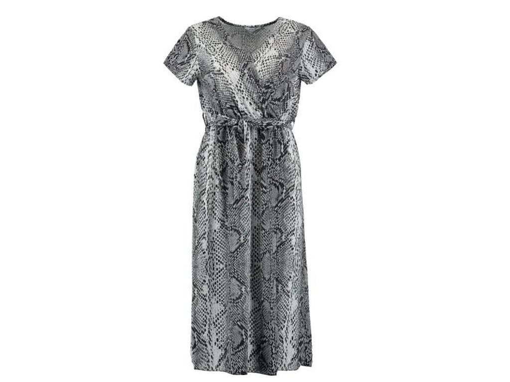 Ein Trendteil im Schlangenmuster ist das weich fließende Kleid - hier von Haily's (ca. 26 Euro). Foto: Haily's/dpa-tmn