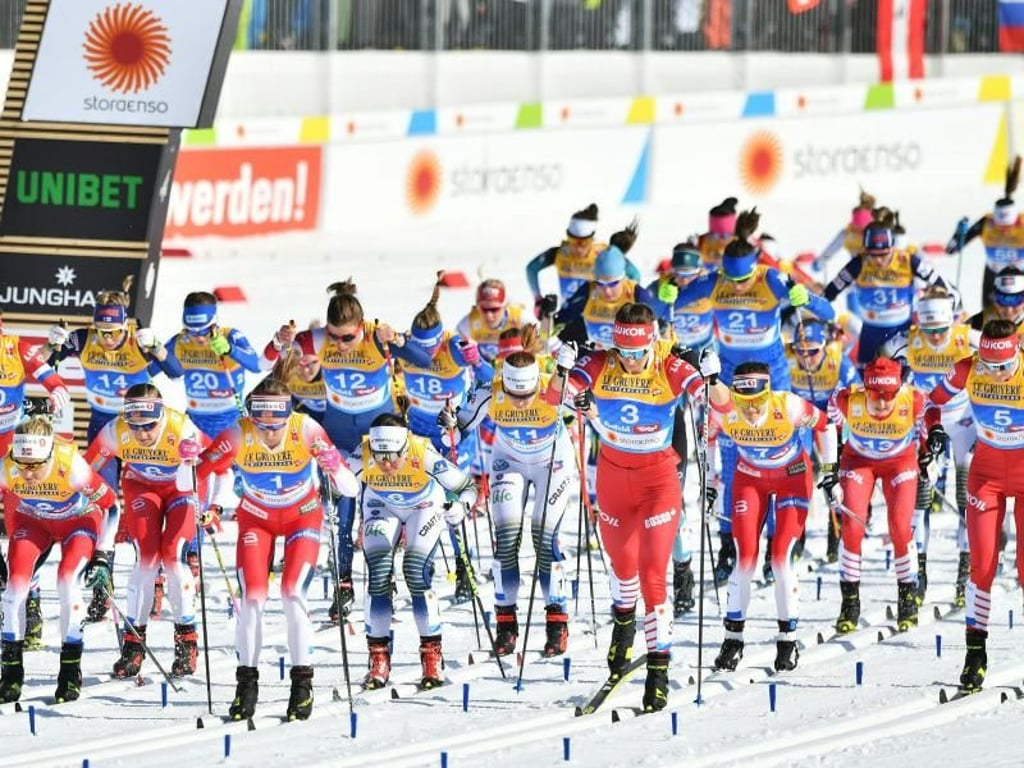 Massenstart der Damen zum Skiathlon über 15 Kilometer. Foto: Barbara Gindl/APA/APA