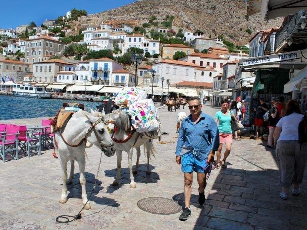 Urlaub auf der Insel Hydra: Touristen sollten vor der Reise eine Zusatzversicherung abschließen. Foto: Gregor Mayer