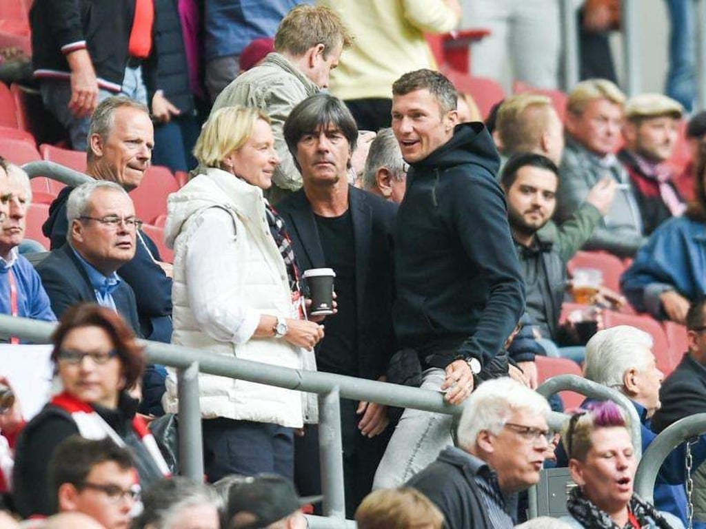 Bundestrainer Joachim Löw schaute sich auch die Partie Fortuna Düsseldorf gegen den FC Augsburg an. Foto: Christophe Gateau