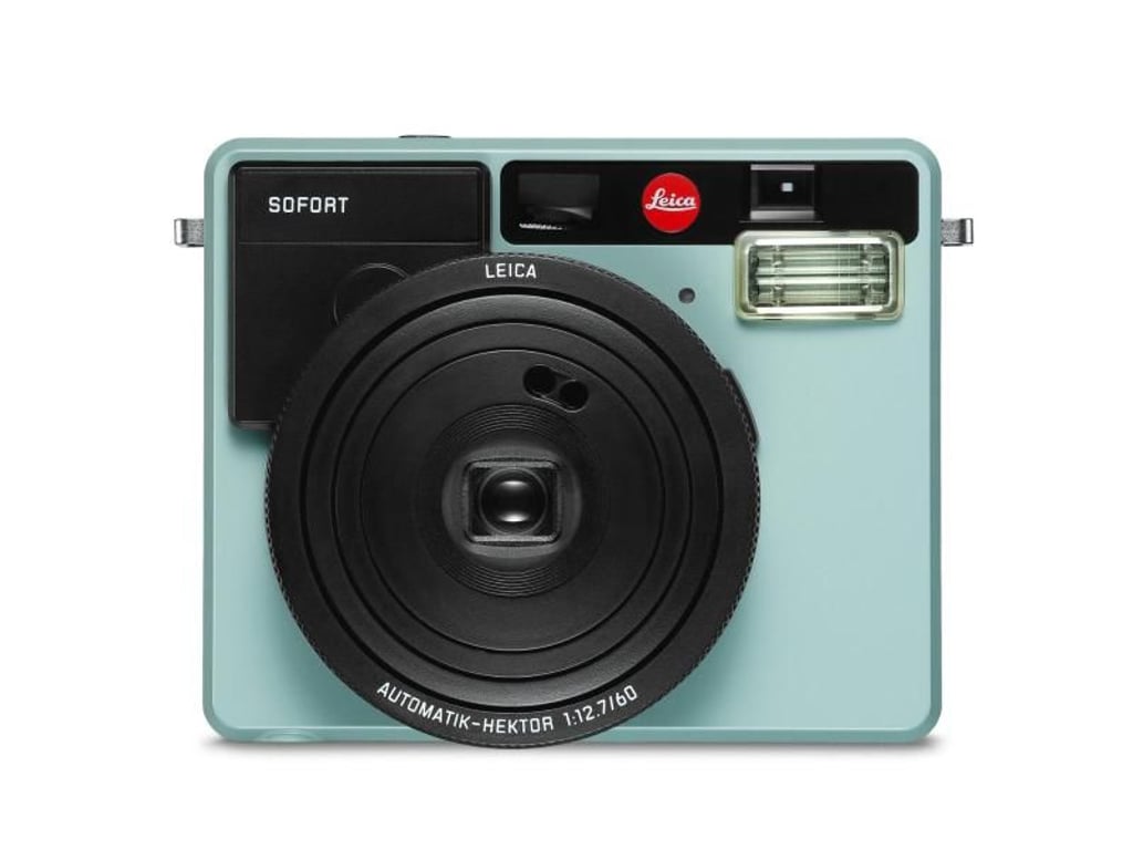 Sogar Leica hat mit der Sofort (280 Euro) inzwischen eine Sofortbildkamera im Angebot. Foto: Leica