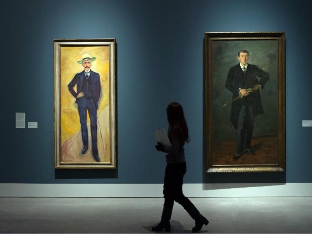 Die Bilder "Harry Graf Kessler" (l, 1906) und "Bildnis Hanns Rabe" (1911) von Max Beckmann in Berlin. Foto: Soeren Stache
